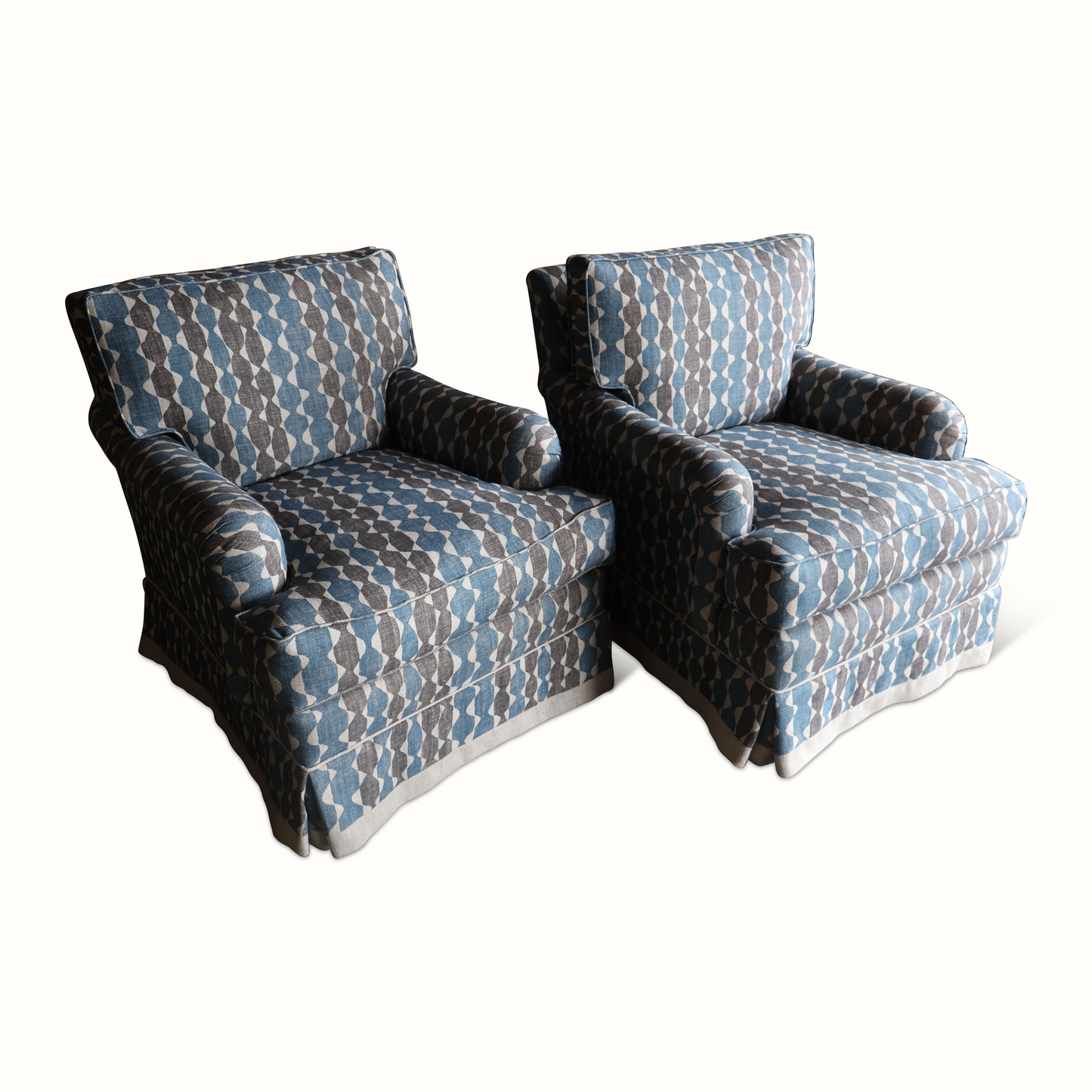 Paire de fauteuils rembourrés en Fermoie 'Whittle'