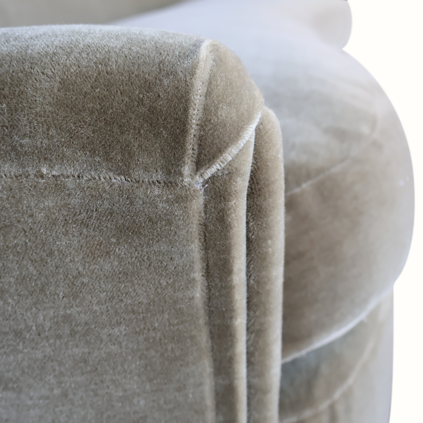 Canapé en Mohair par Joaquim Tenreiro, Brésil, 1950s