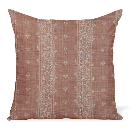 Coussin Fez Stripe en terre cuite de Peter Dunham Textiles 